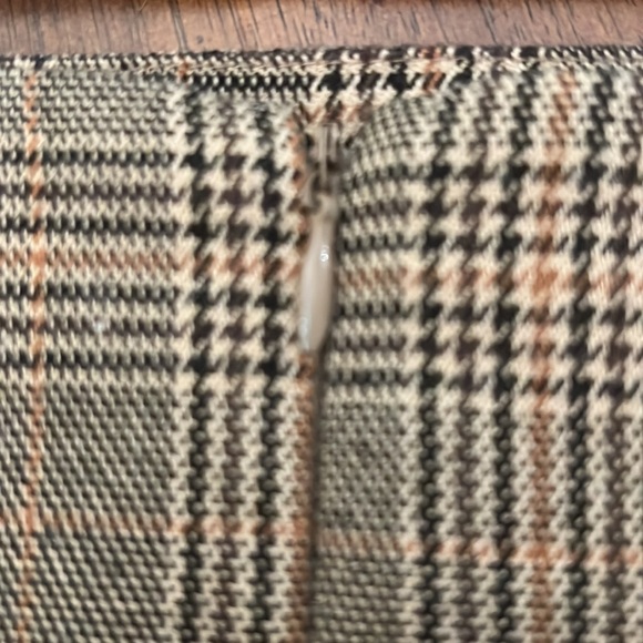 John Galt PacSun Brown Plaid Mini Skirt size o/s one size Waist 12” Length 15” - Picture 5 of 6